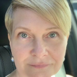 Meet your Posher, Anne